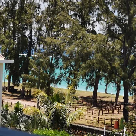 Rayon Vert Bleuphorie Beach Apartment Flic en Flac Exterior photo