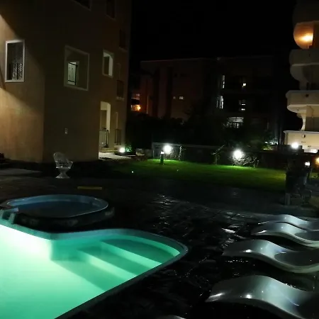 Rayon Vert Bleuphorie Beach Apartment Flic en Flac Exterior photo